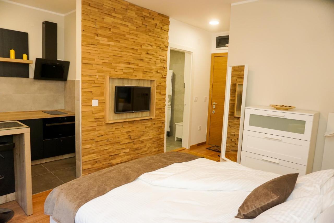 Central Palace Apartmani - Pupinova Palata Novi Sad Eksteriør billede