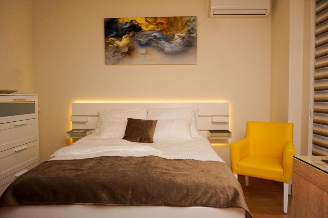 Central Palace Apartmani - Pupinova Palata Novi Sad Eksteriør billede