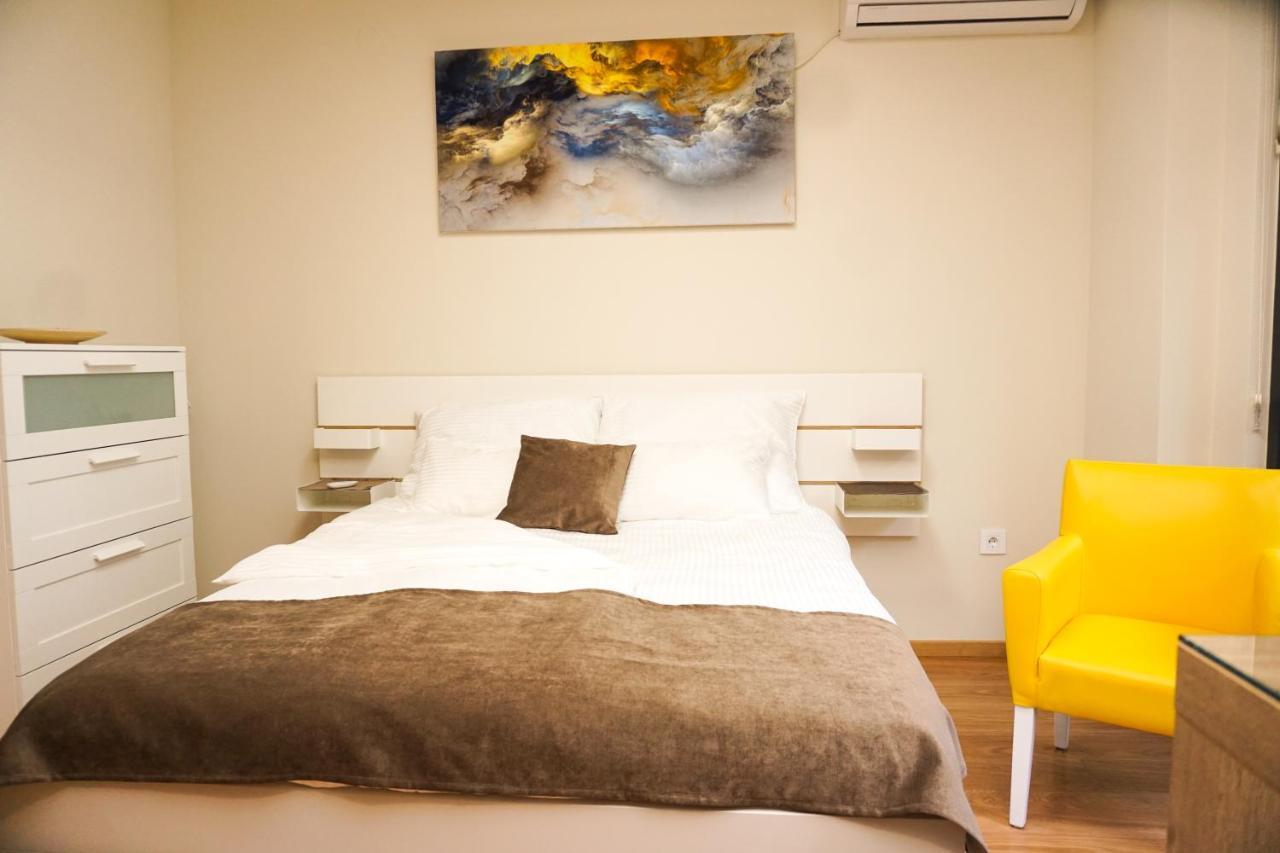 Central Palace Apartmani - Pupinova Palata Novi Sad Eksteriør billede